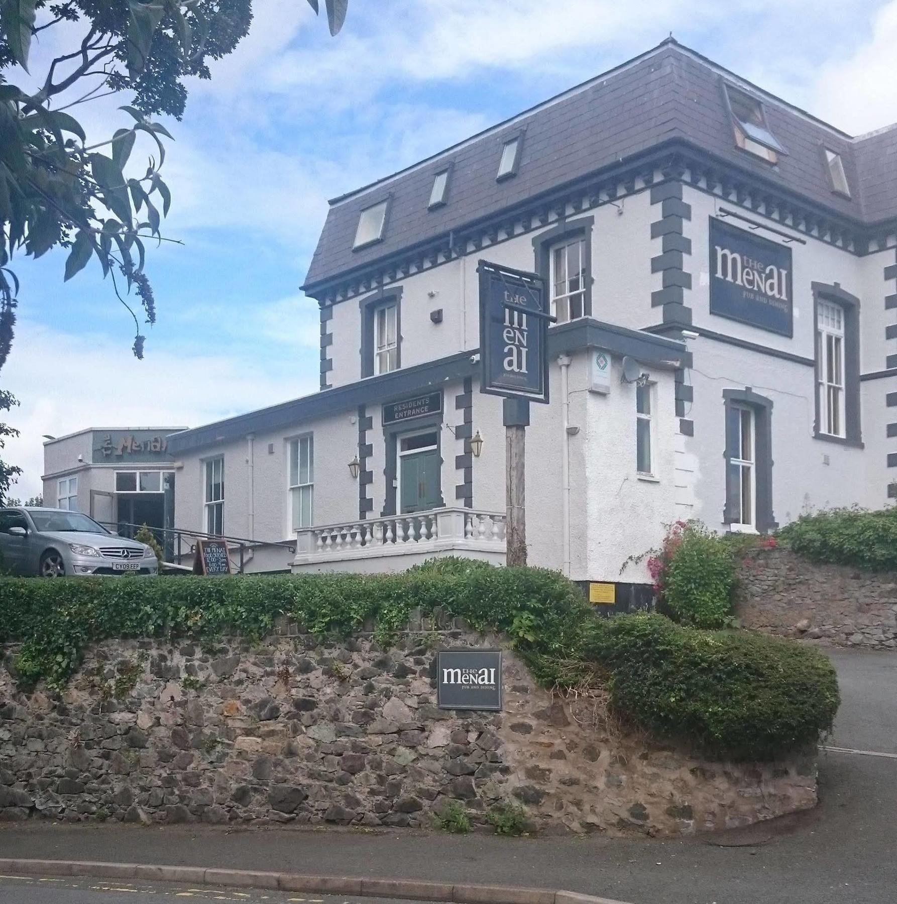 The Menai Hotel And Bar バンガー エクステリア 写真