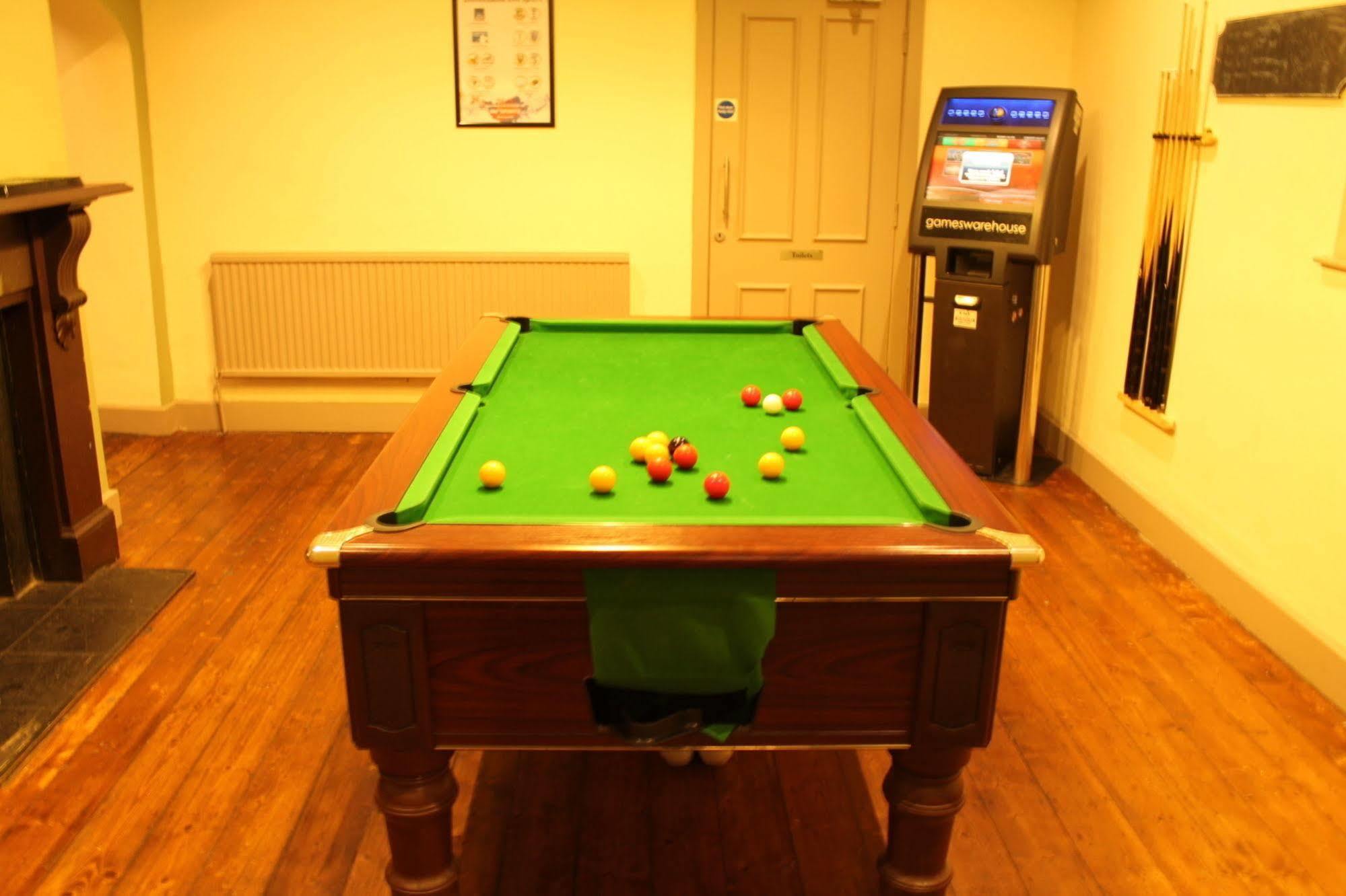 The Menai Hotel And Bar バンガー エクステリア 写真